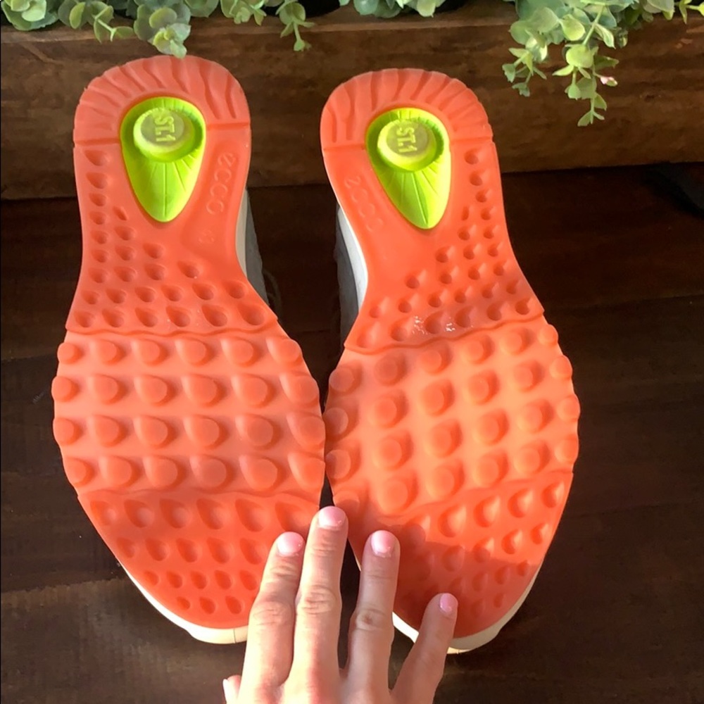 Men’s size 9 Ecco shoes - Picture 6 of 7